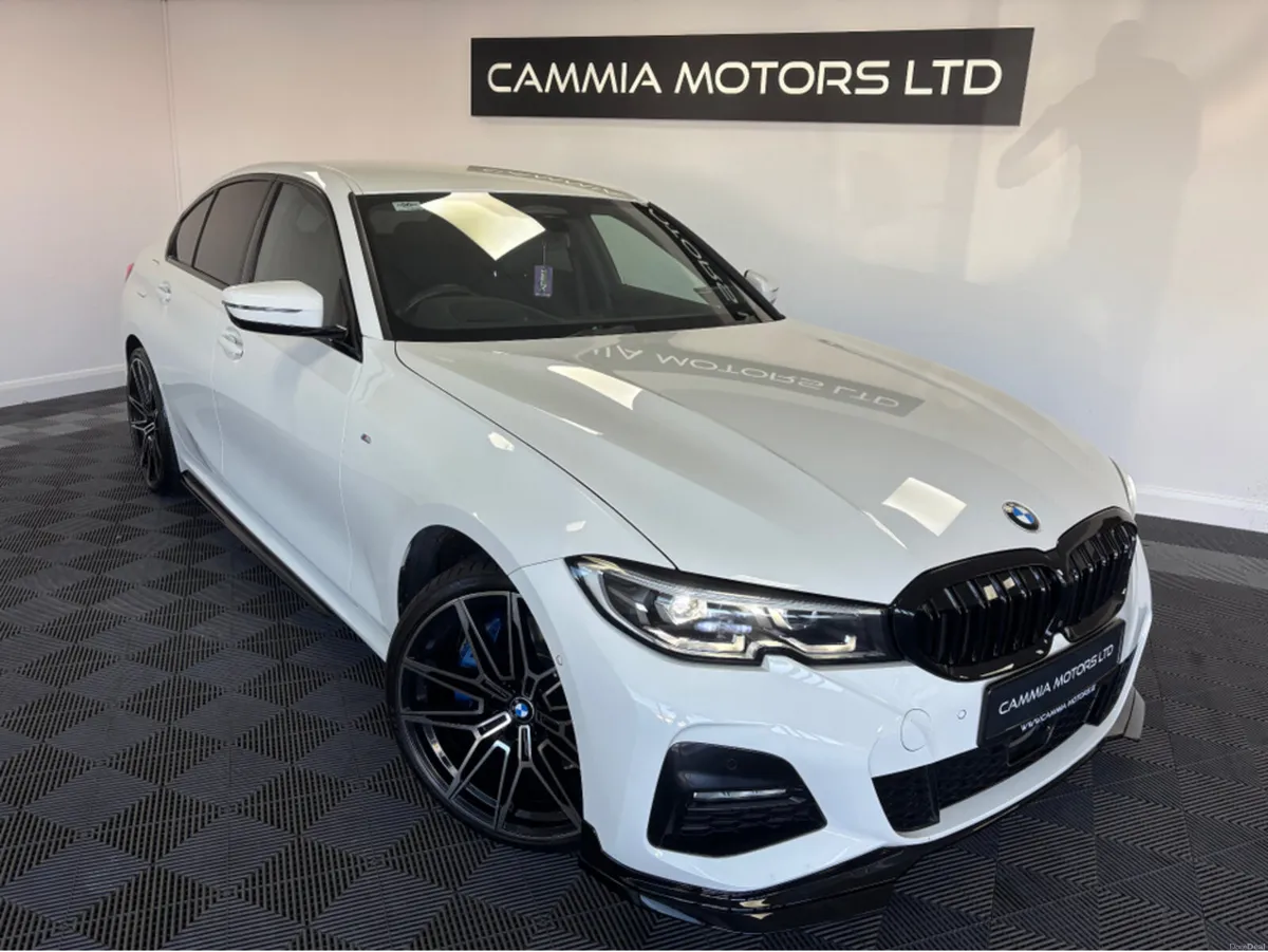 BMW 3-Series *BMW 330e* *LOW MILEAGE* *FULL LOWLIN - Image 4