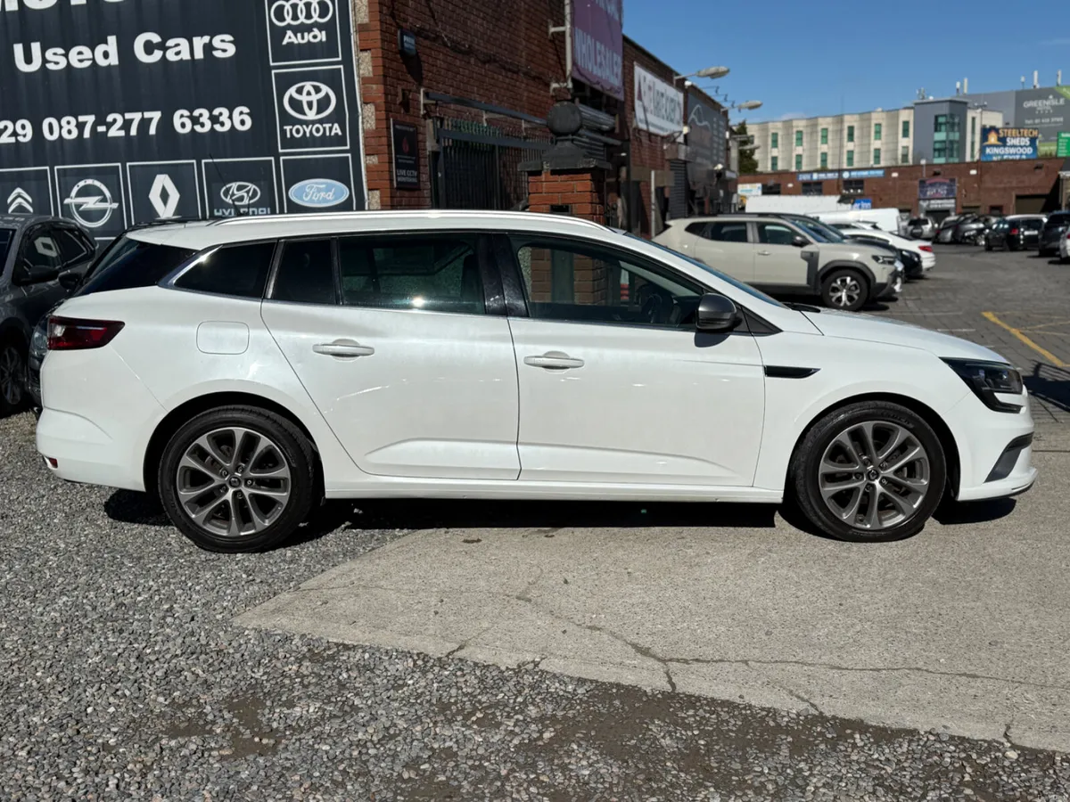 2017 Renault Megane 1.5 SPORT TOURER GT LINE - Image 2