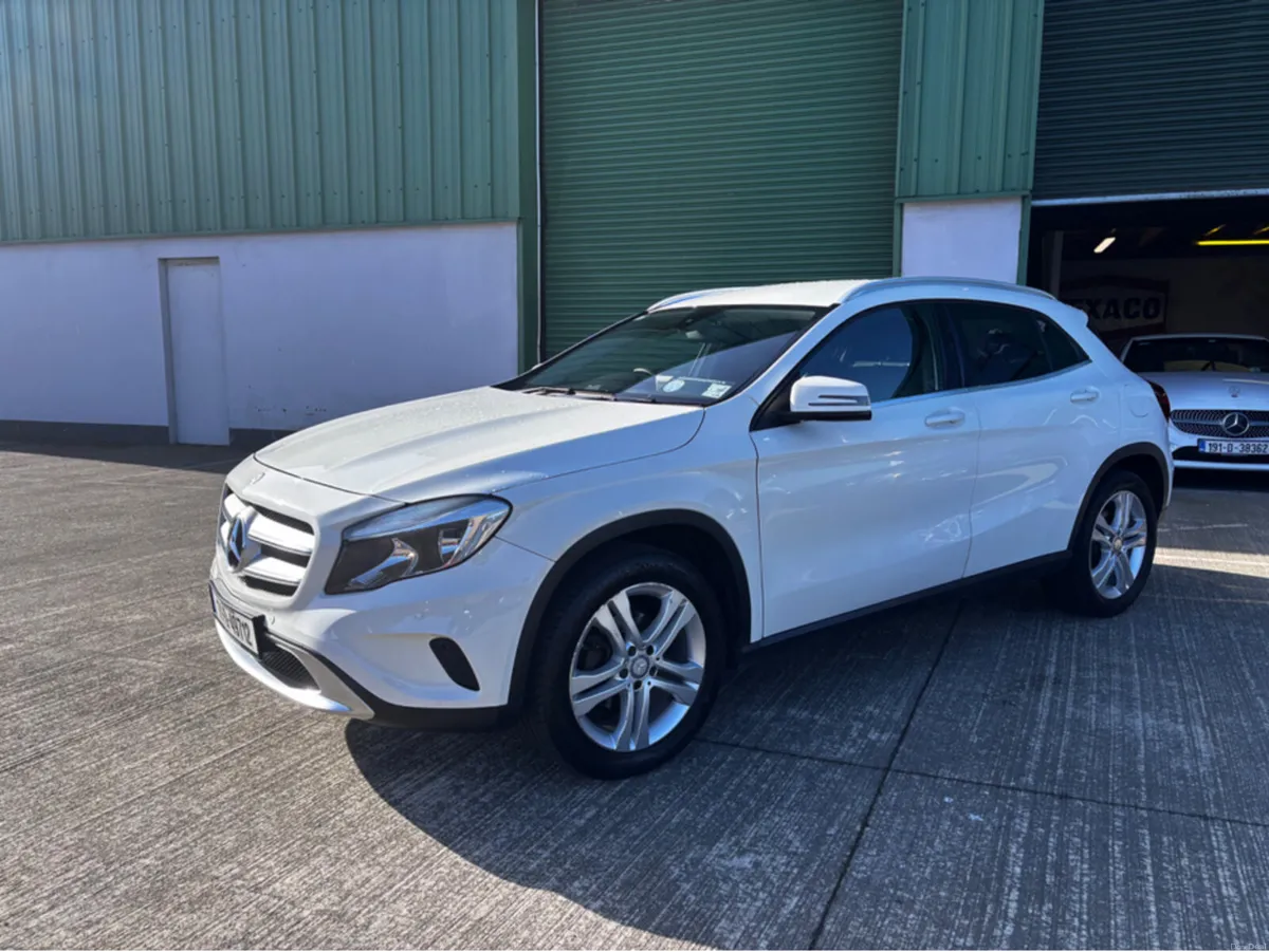 Mercedes-Benz GLA GLA200 D SPORT 5DR AUTO - Image 2