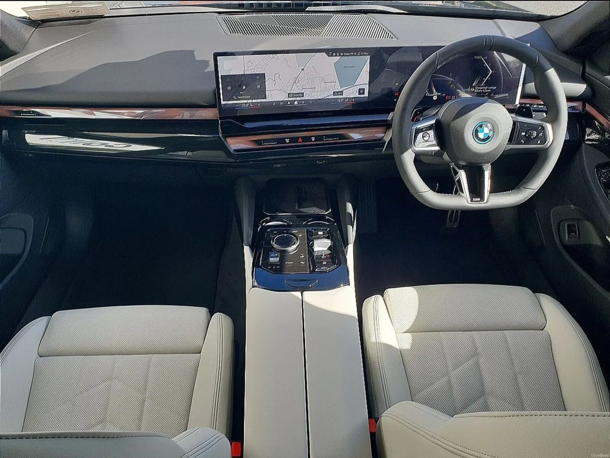 BMW 5-Series 530e M Sport - Image 4