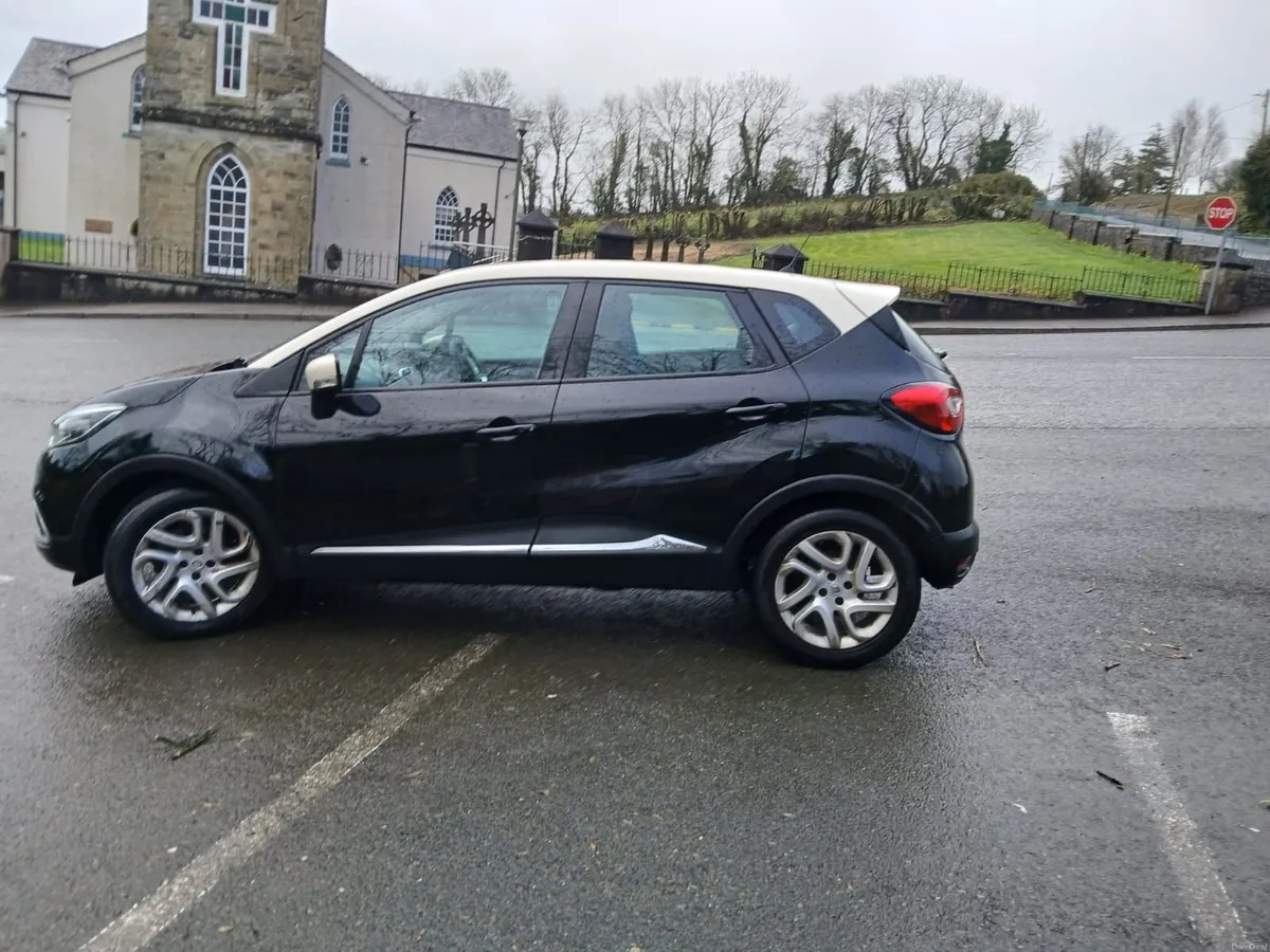 Renault Captur 2016 - Image 1