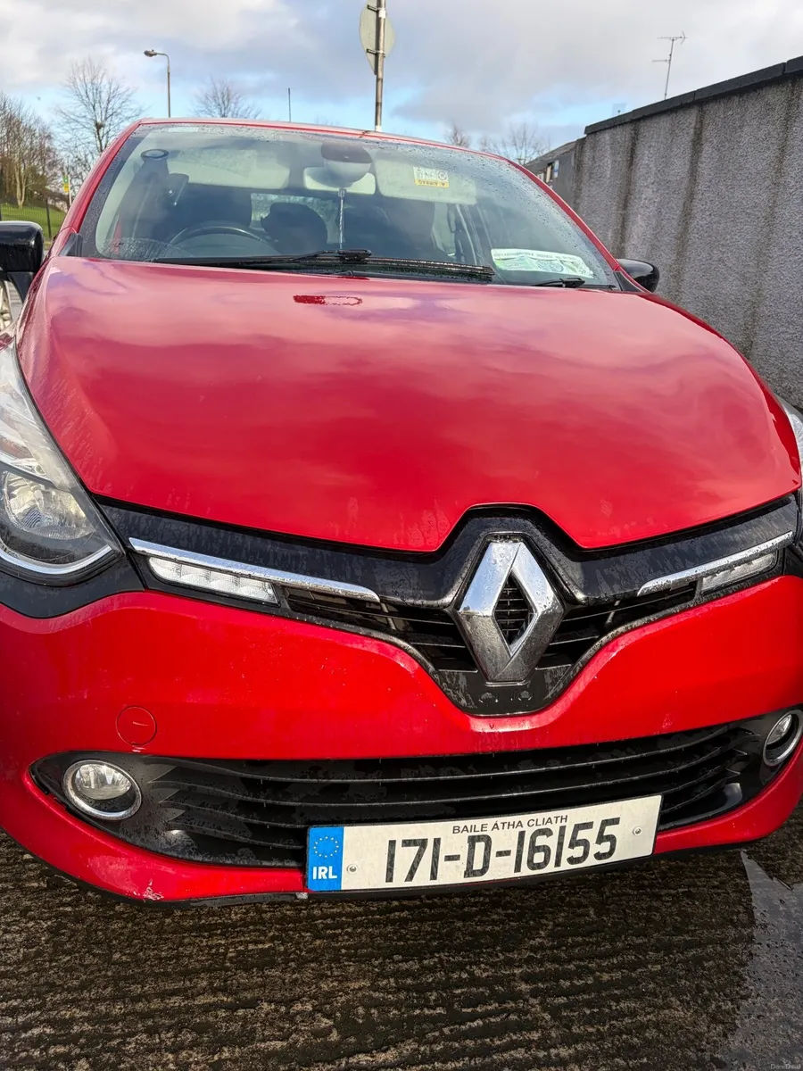 Renault Clio 2017 8200 - Image 1
