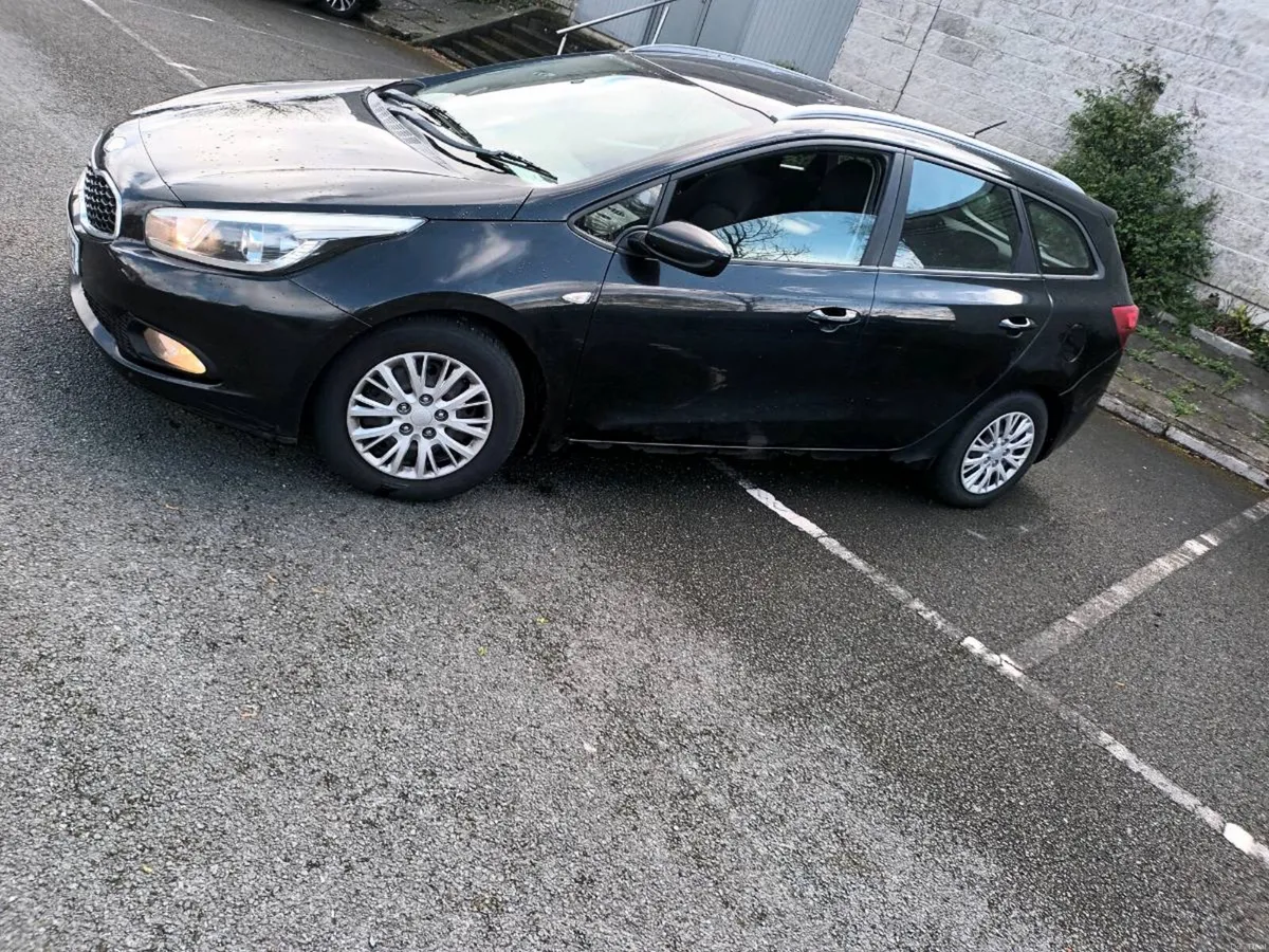 2013 kia ceed 1,4 crdi diesel New NCT 4/27  Taxed - Image 2