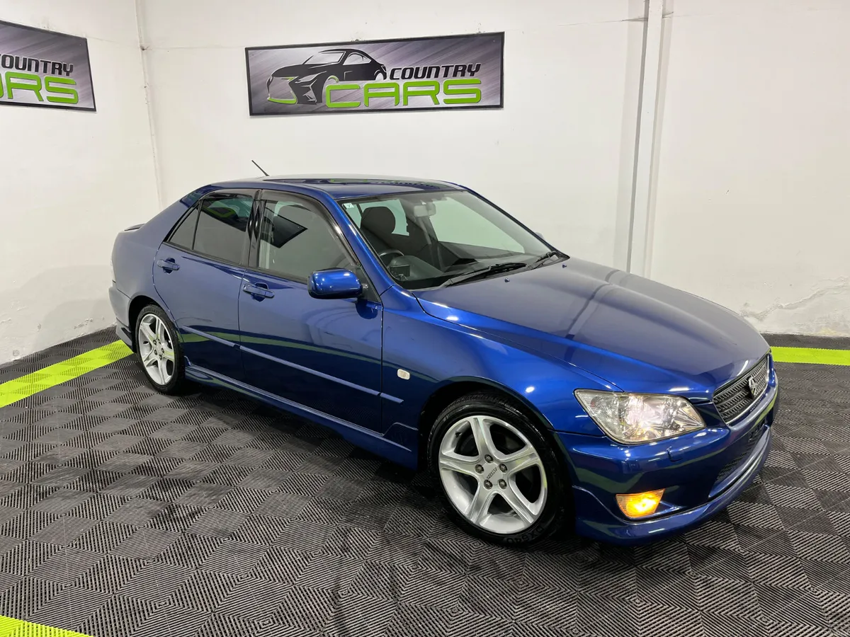 2001 Toyota Altezza Beams// LOW KM’s - Image 2