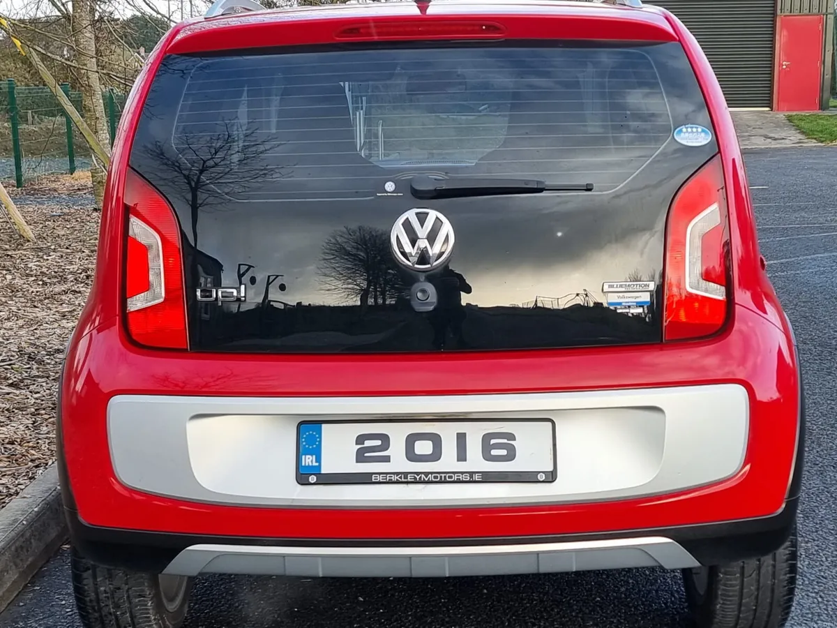 2016 VOLKSWAGEN CROSS UP! AUTOMATIC NCT'd €8,900 - Image 4