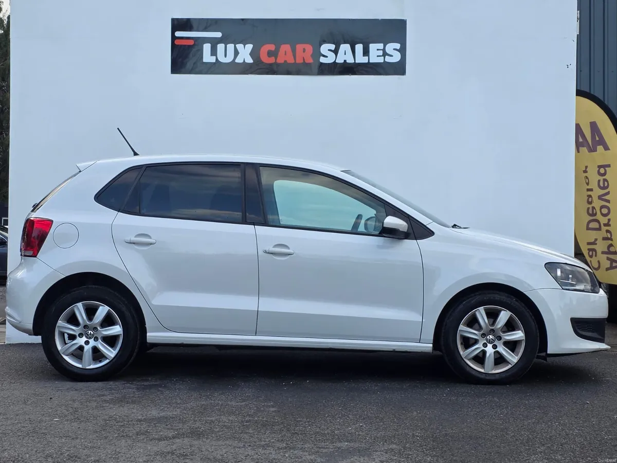 Volkswagen Polo 2013 1.2 PETROL AUTOMATIC - Image 2