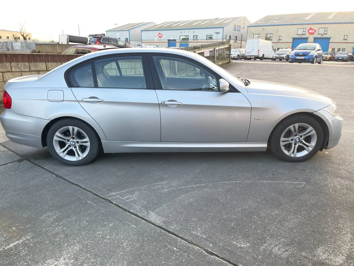 2010,BMW 316 2.0 D E90 ES 4DR, - Image 4