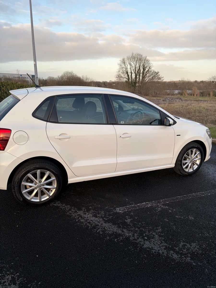 Volkswagen Polo 1.2 Petrol auto - Image 3