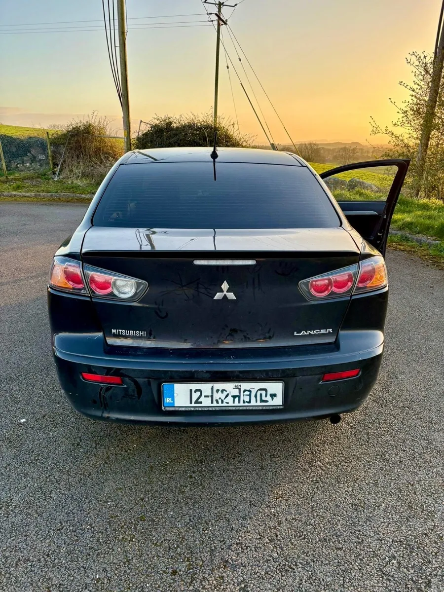 Mitsubishi Lancer 2012 - Image 2