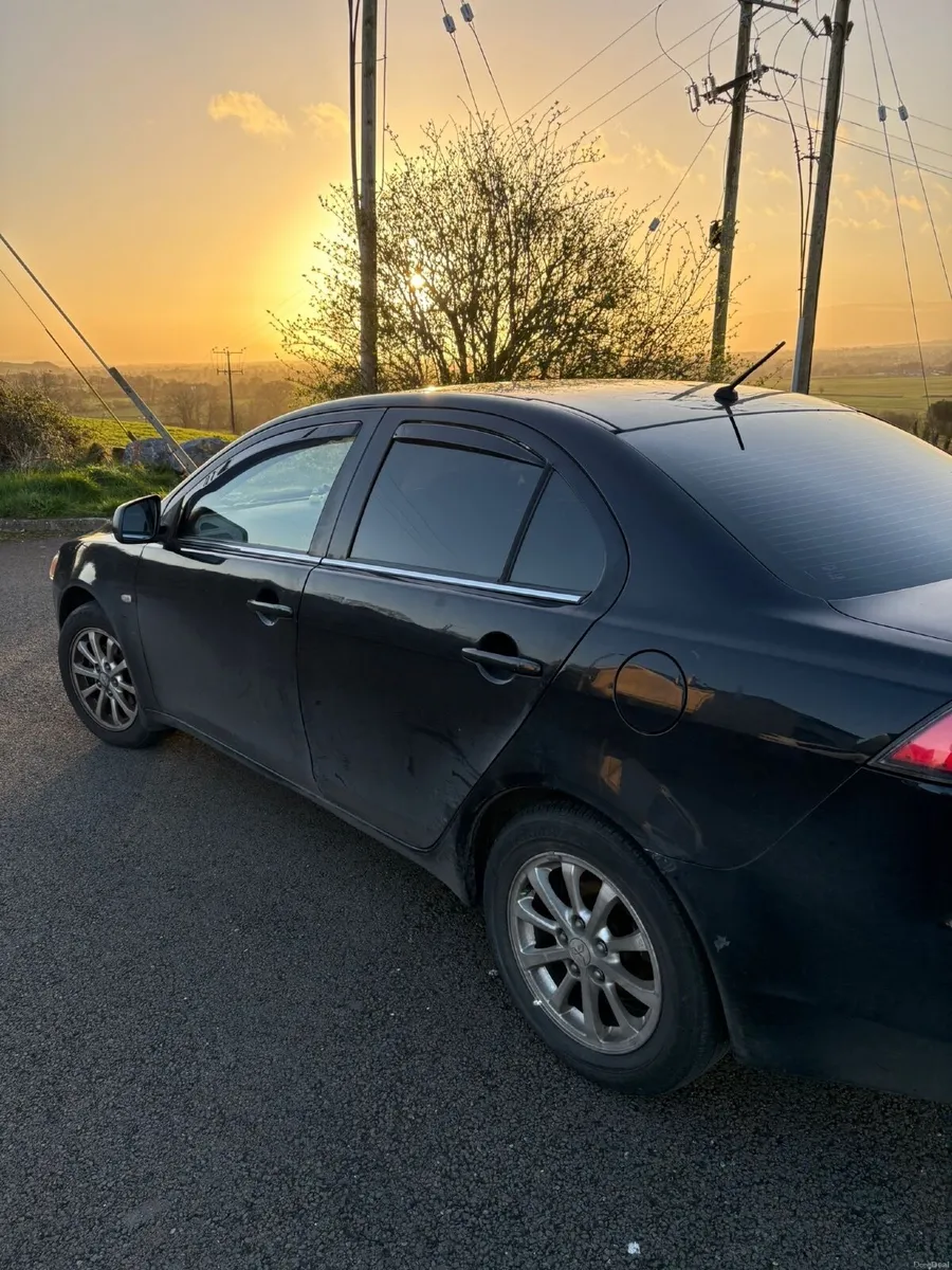 Mitsubishi Lancer 2012 - Image 4