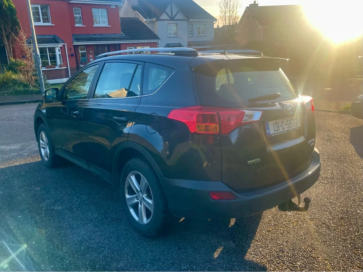 2013 Toyota Rav-4 2.2D Aura AWD - Image 4