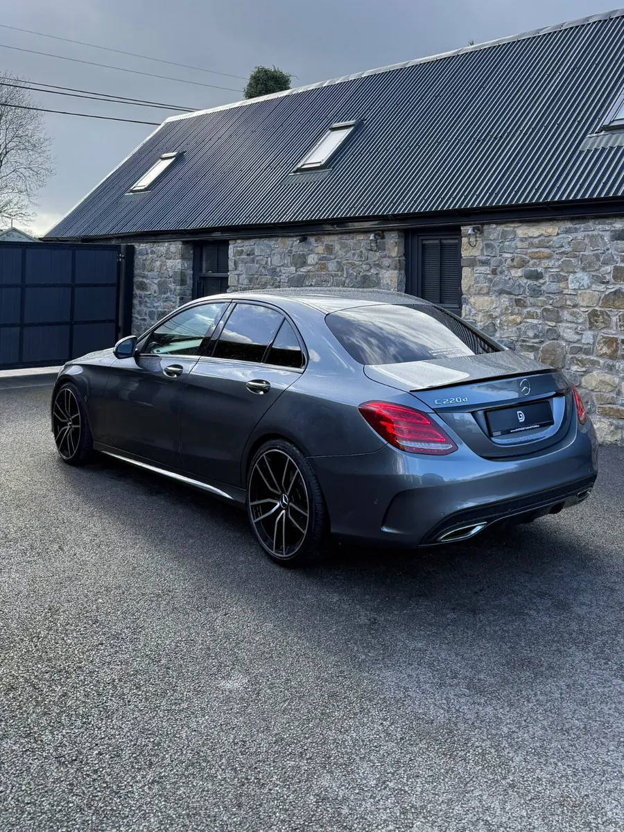 2018 MERCEDES BENZ C220D AMG LINE BLACK PACK AUTO - Image 4