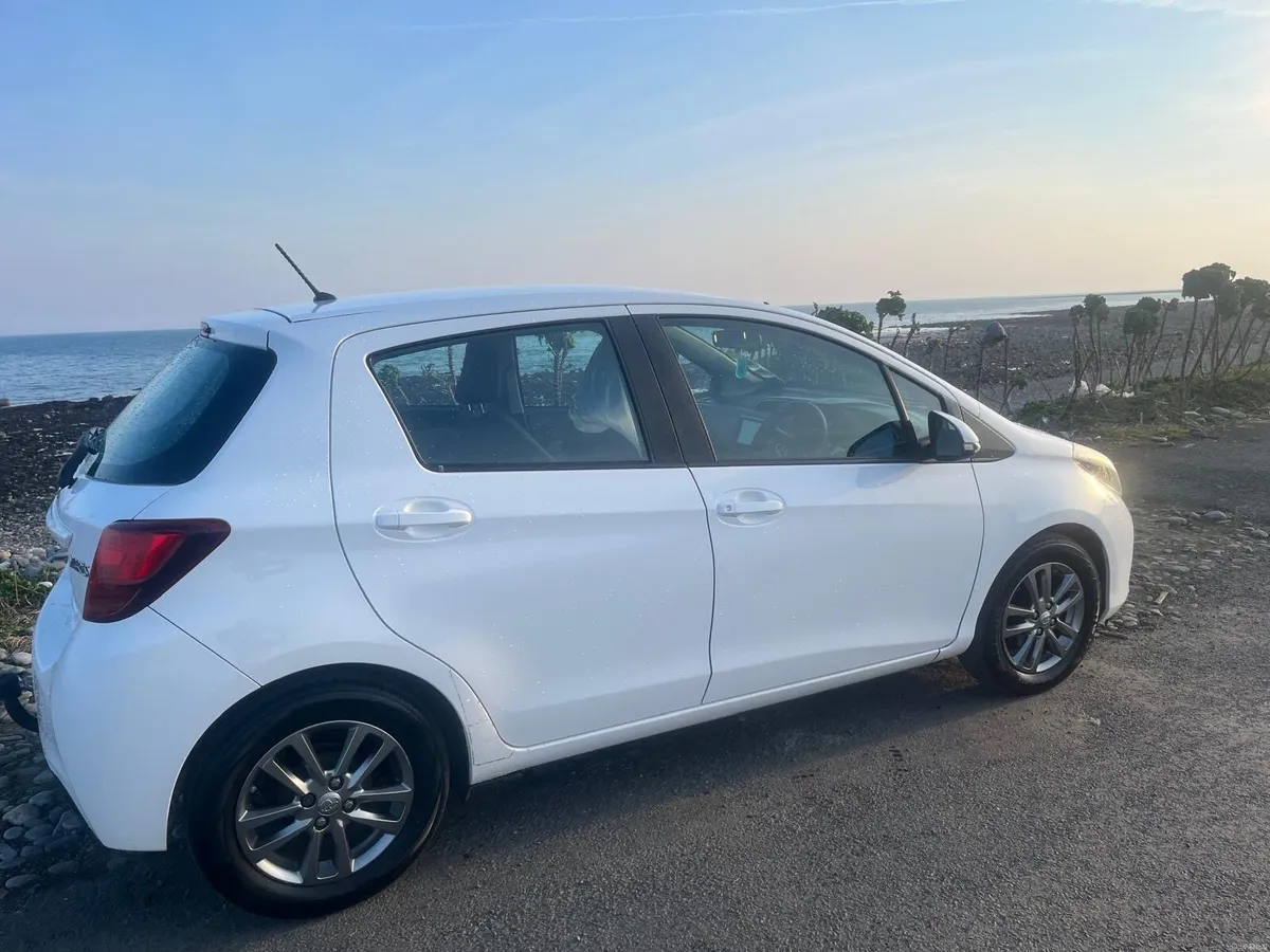 Toyota  Yaris 1.4 diesel - Image 1