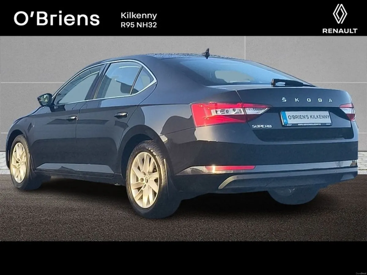 Skoda Superb AMBITION 2.0 TDI 150 BHP DSG AUTO 4DR - Image 3
