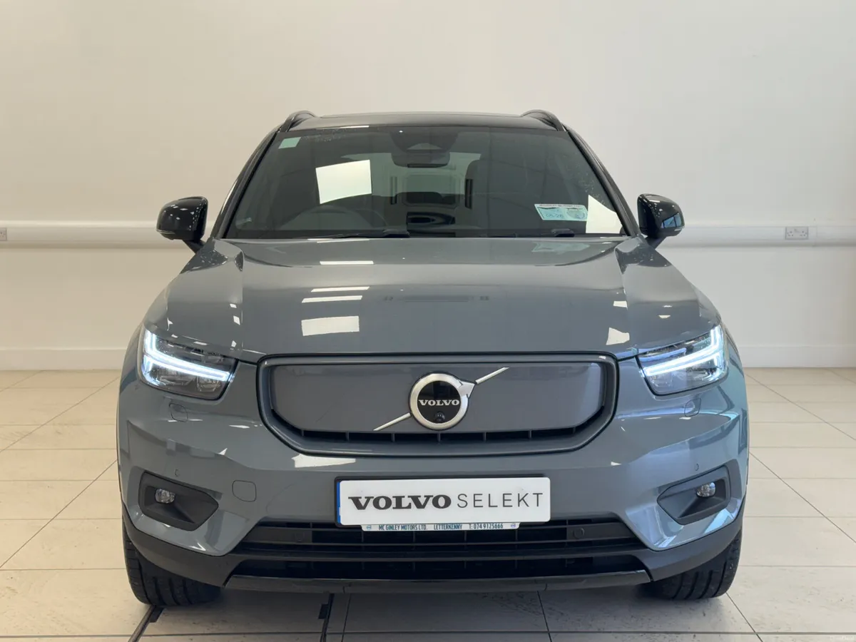 Volvo XC40 2022 - Image 2