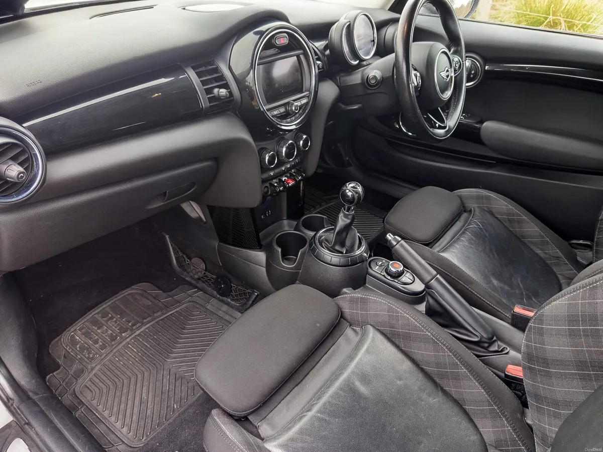 2016 Mini Cooper D high spec - Image 4
