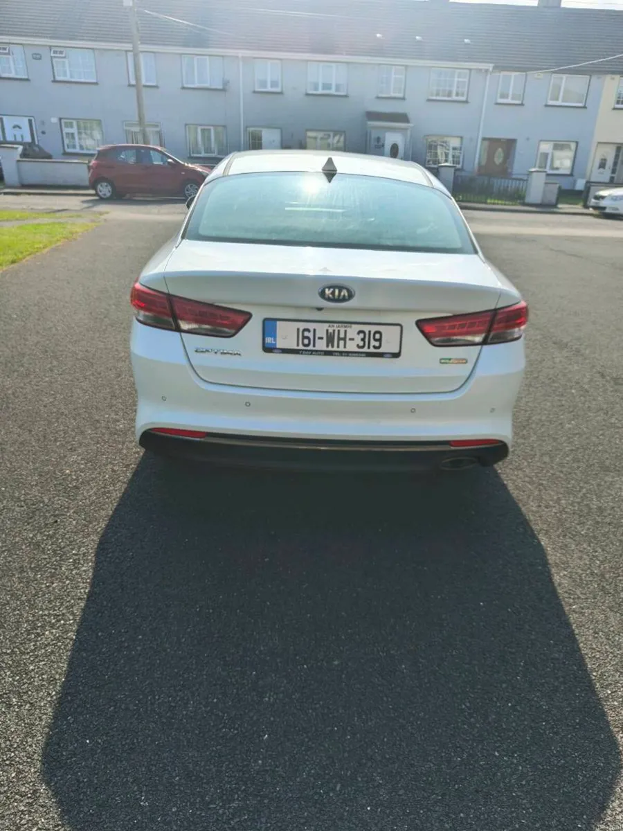 161 Kia Optima Platinum - Image 2