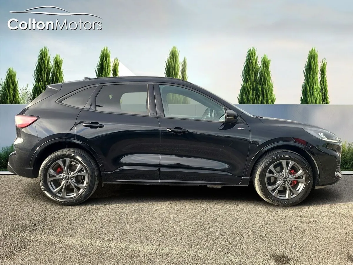 Ford Kuga 2.5 Duratec 225PS PHEV ST-Line Auto - Image 4