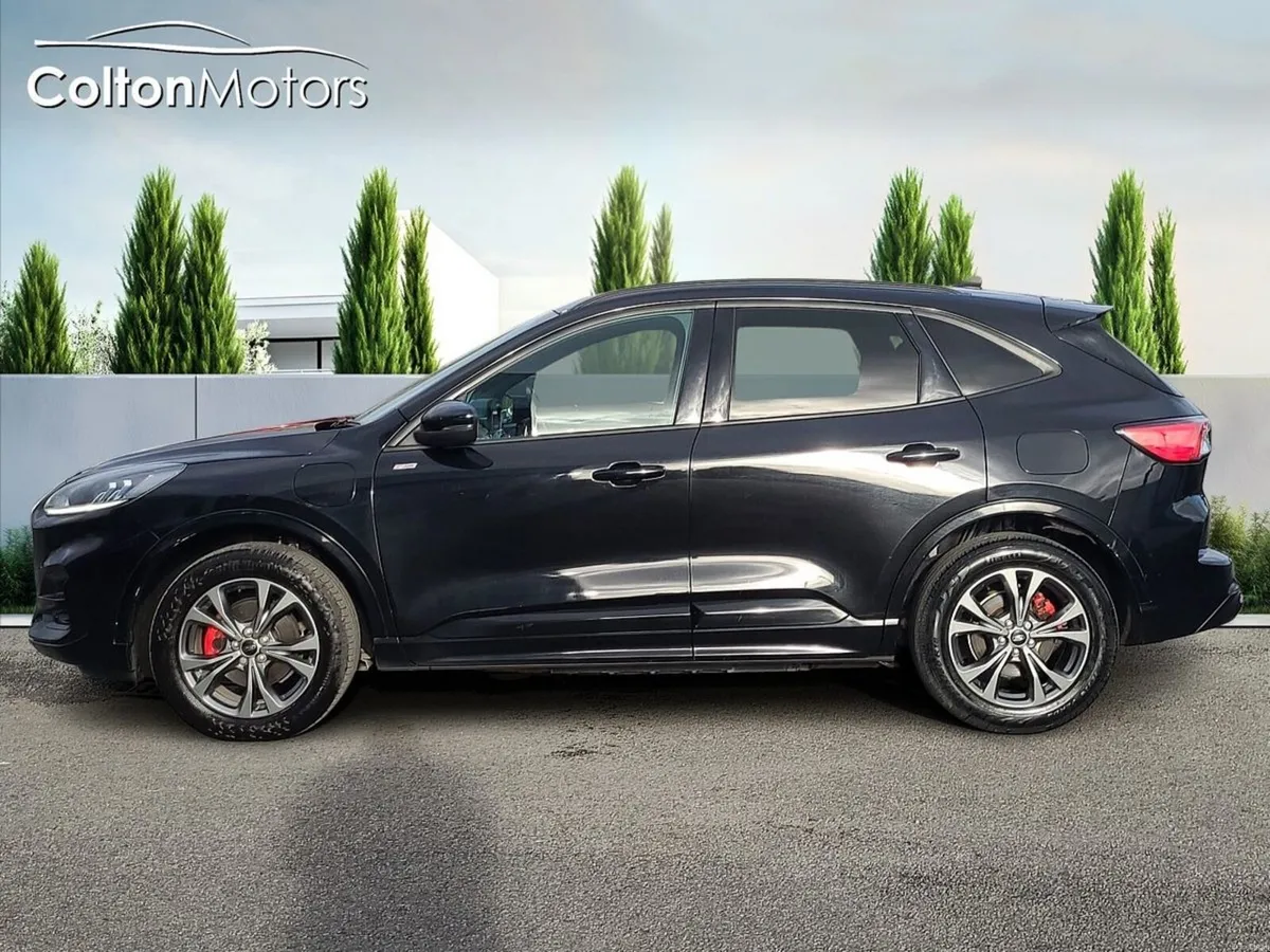 Ford Kuga 2.5 Duratec 225PS PHEV ST-Line Auto - Image 6