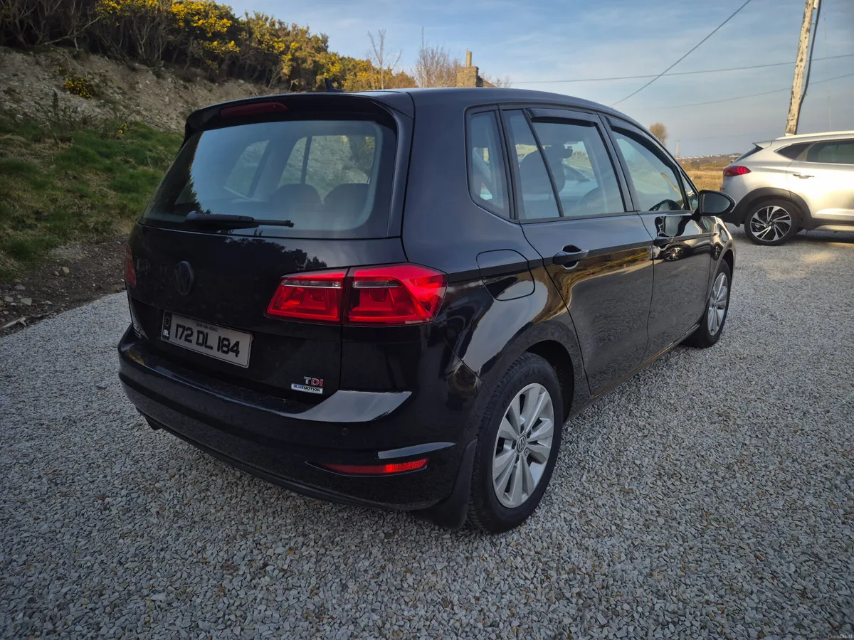 Volkswagen Golf 2017 - Image 2