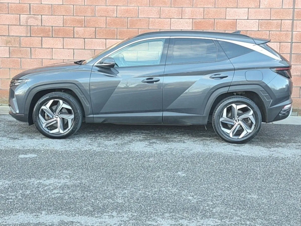 Hyundai Tucson Hybrid Executive Plus Model Automat - Image 3
