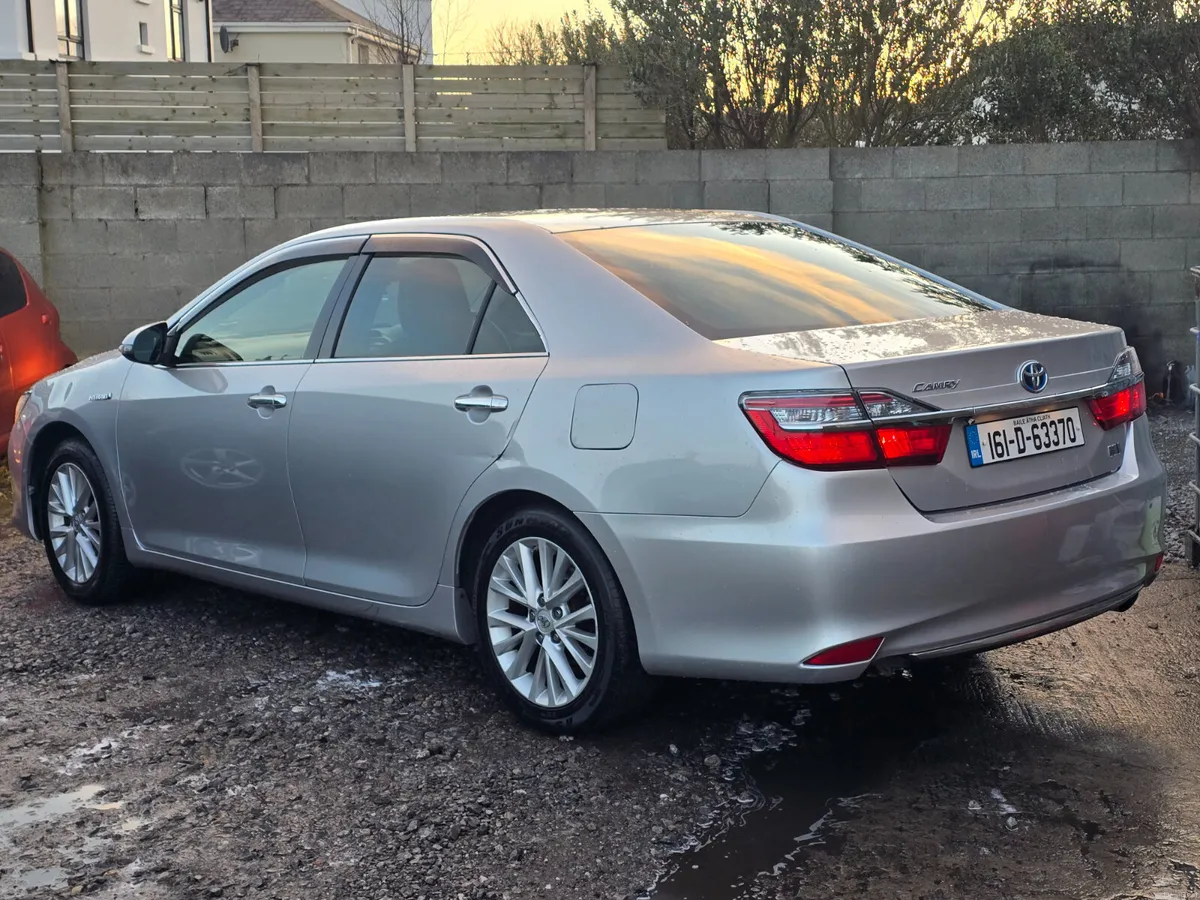 Toyota Camry 2016 hybrid automatic €7990 - Image 3