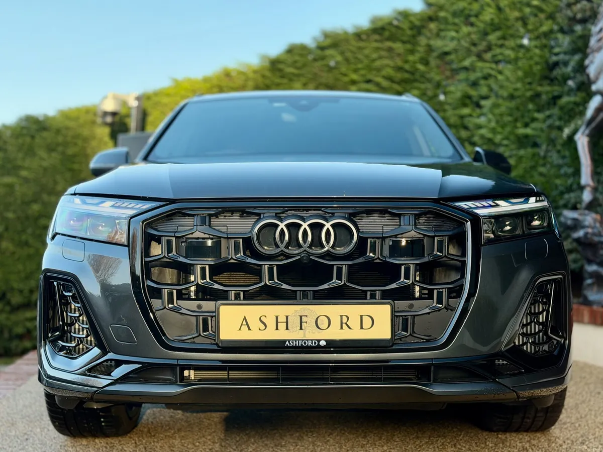 261 D Audi SQ7 V8 VORSPRUNG 507BHP 7 Seats - Image 2