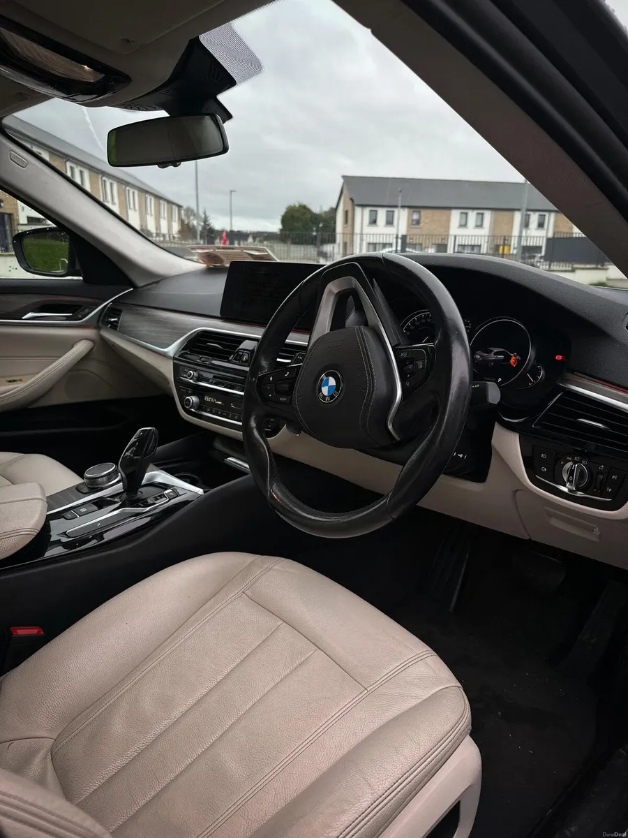 BMW 5-Series 2018 - Image 3