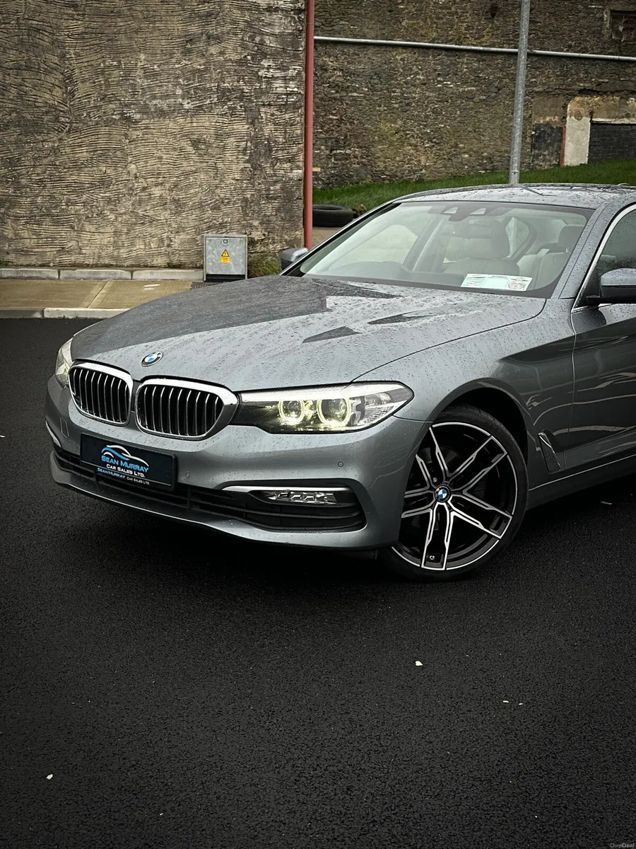 BMW 5-Series 2018 - Image 2