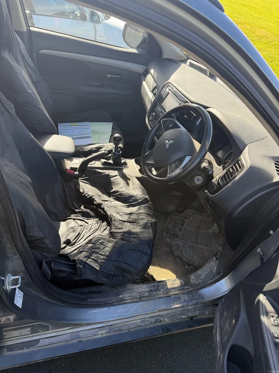 Mitsubishi outlander - Image 4