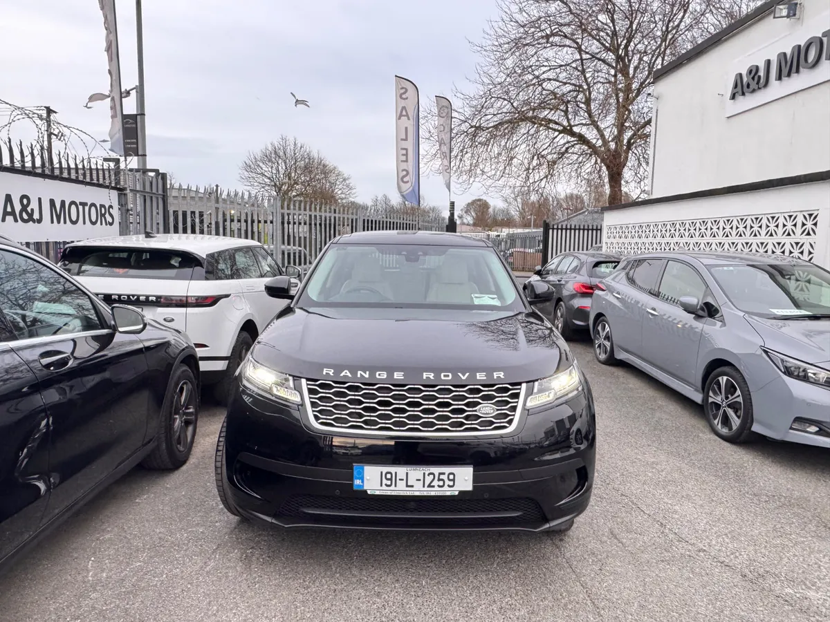 19 Range Rover Velar Glass Roof - Image 3