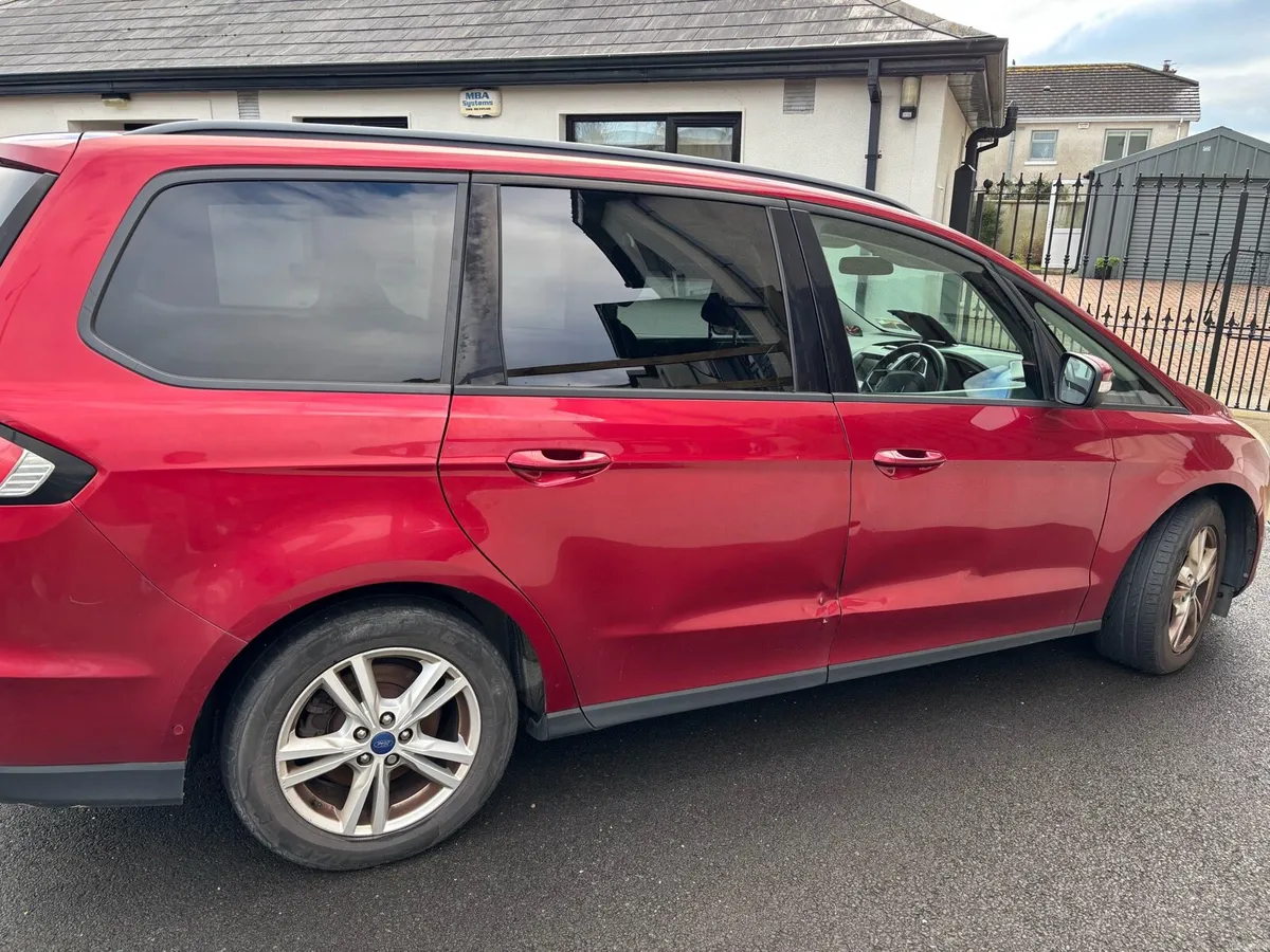 Ford Galaxy - Image 3