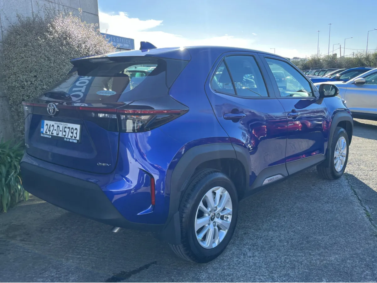 Toyota Yaris LUNA AUTOMATIC HYBRID 1.5 PETROL //VE - Image 4