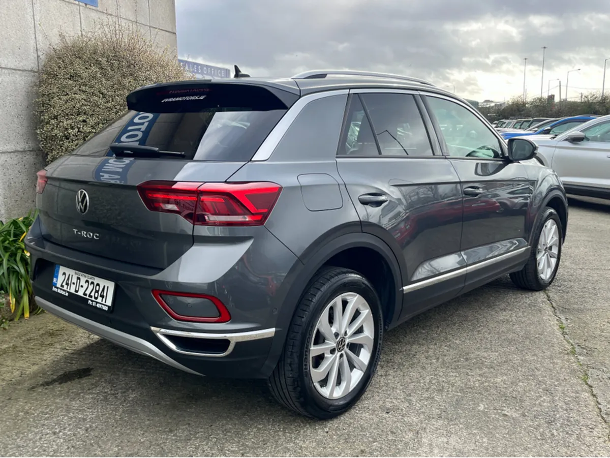 Volkswagen T-Roc STYLE 1.0 TSI PETROL MANUAL //REV - Image 4