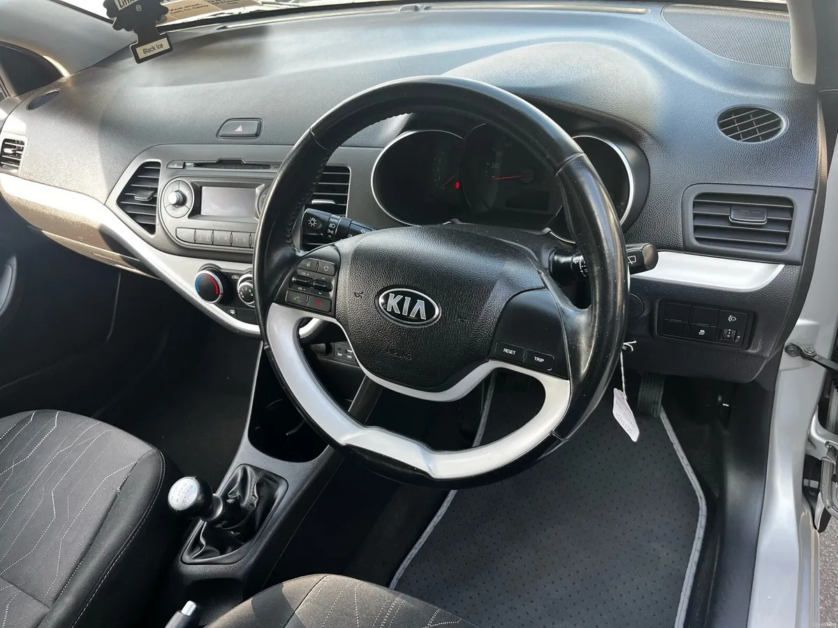 2017 Kia picanto 1.0 petrol - Image 6
