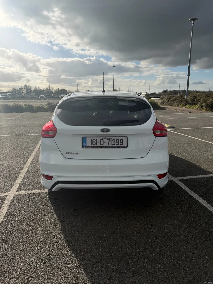 Ford Focus Zetec S - Image 3