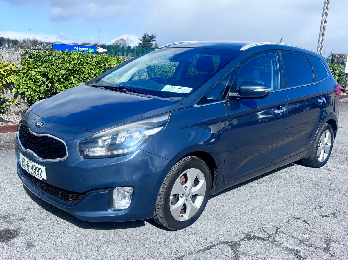 2015 Kia Carens  7 SEATER - Image 3