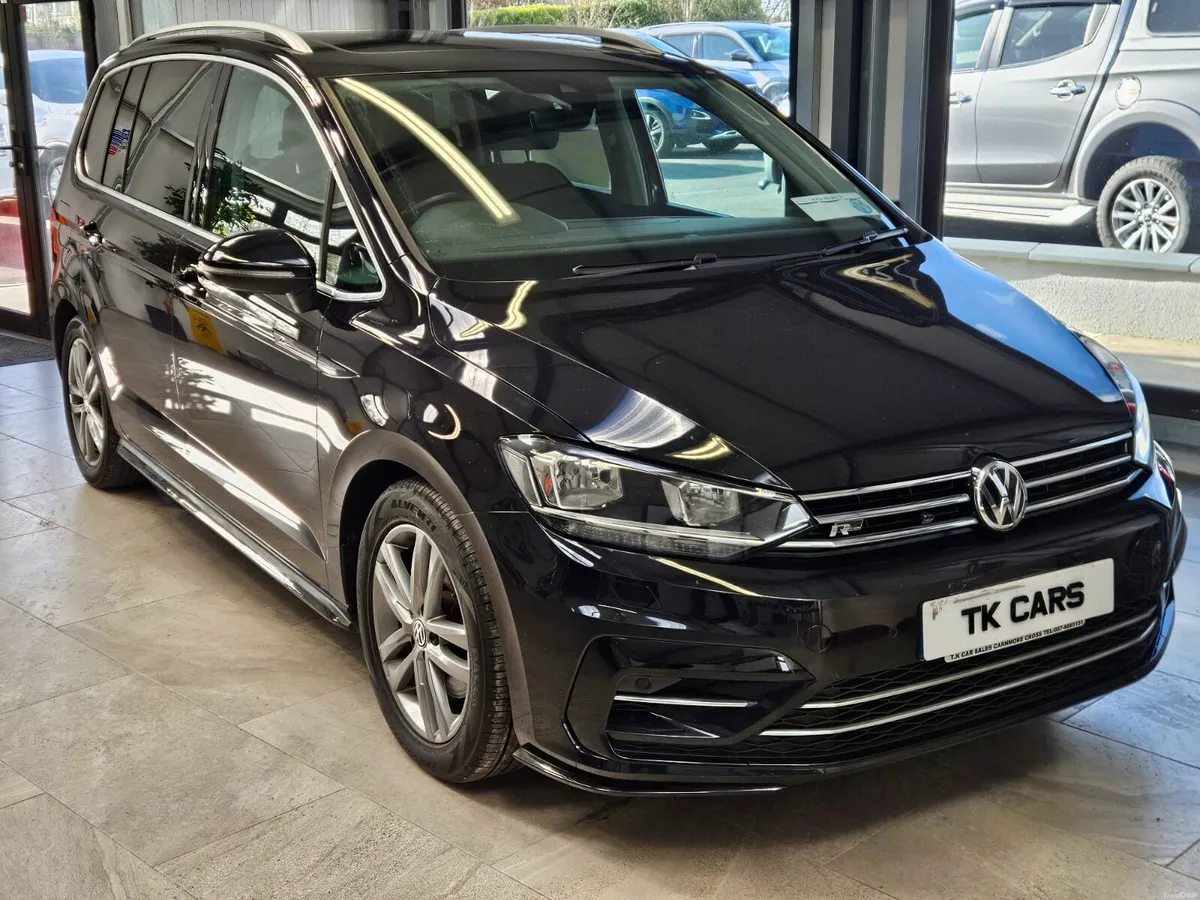 18 VOLKSWAGEN TOURAN HIGHLINE - Image 1