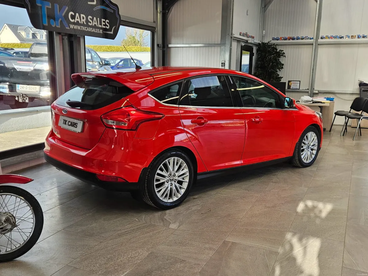 16 FORD FOCUS ZETEC DIESEL - Image 3