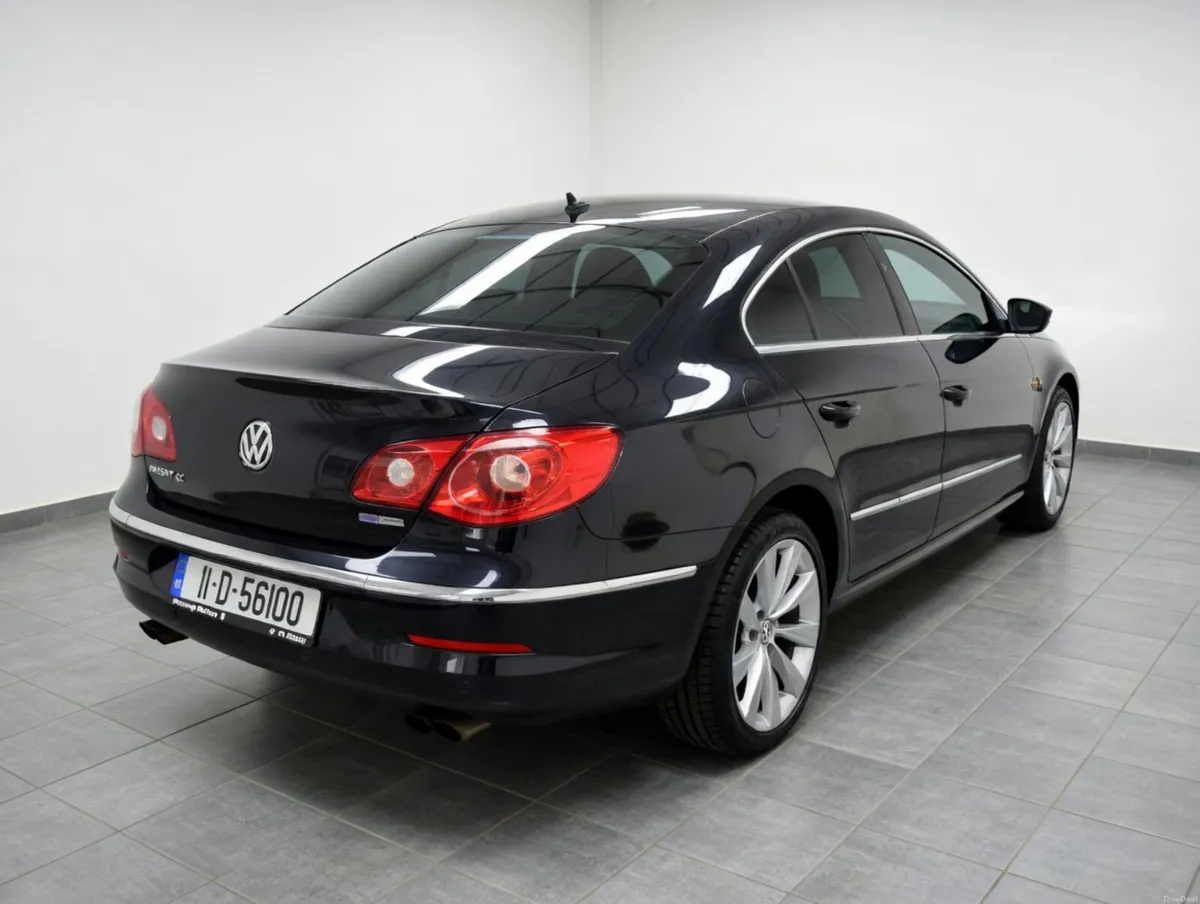 Volkswagen Passat 2011 - Image 3