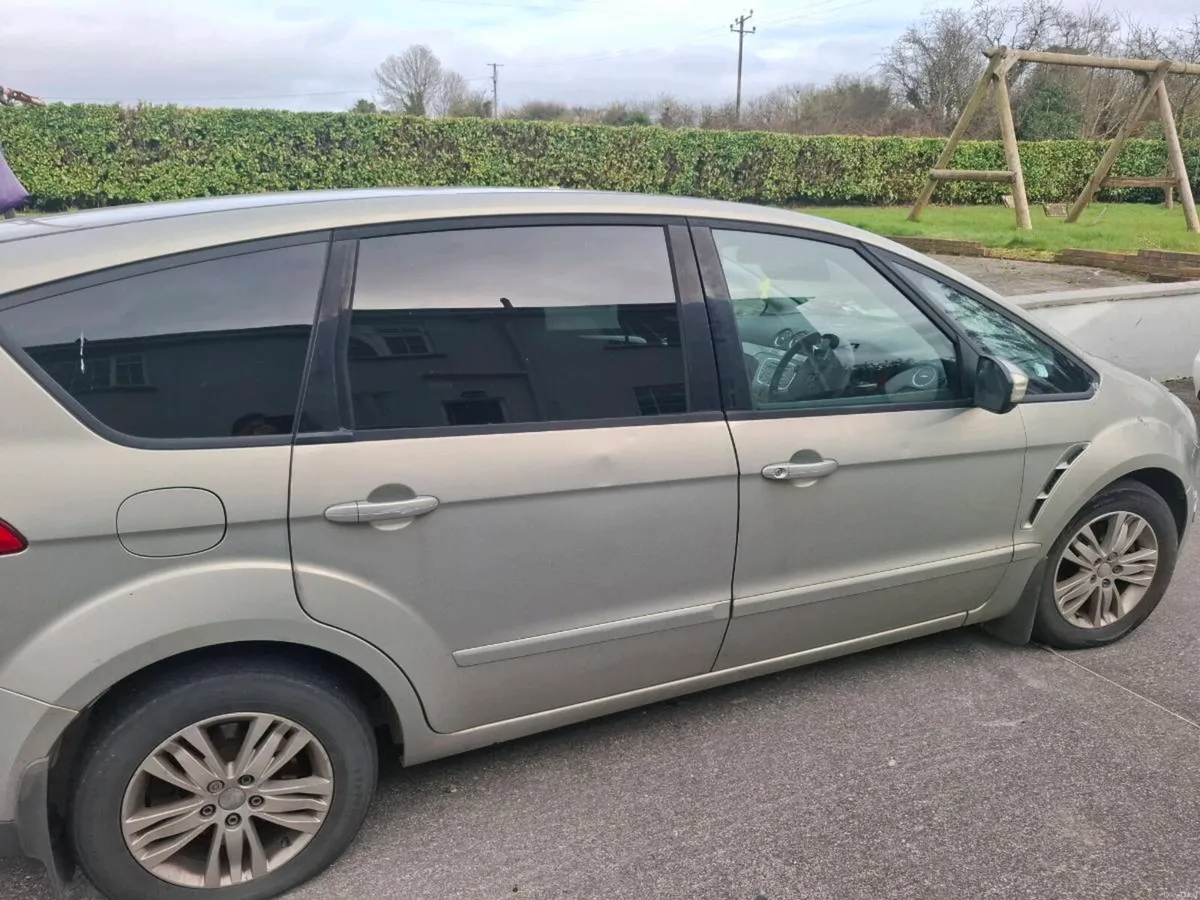 Ford S Max 2010 - Image 1