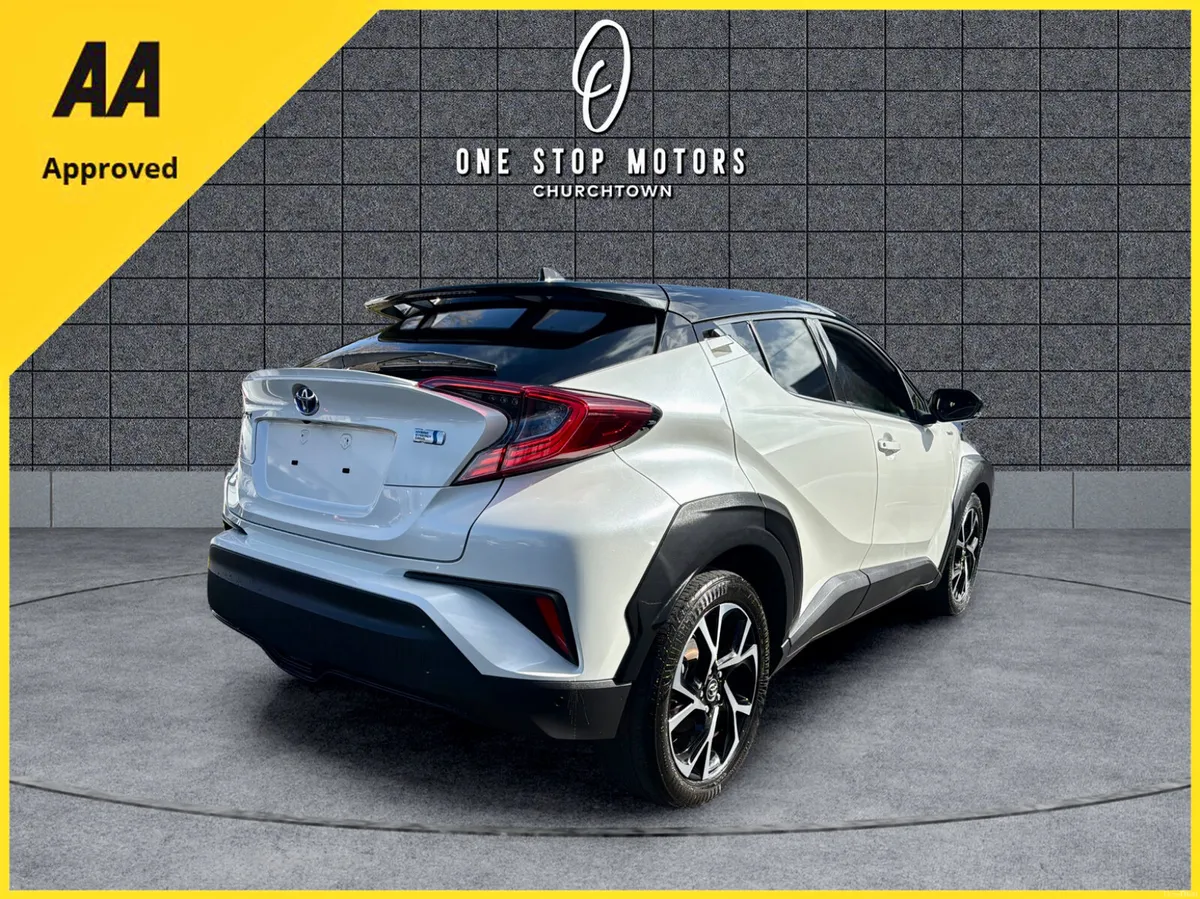 2018 Toyota C-HR *HYBRID LUNA SPORT AUTO* AMAZING - Image 3