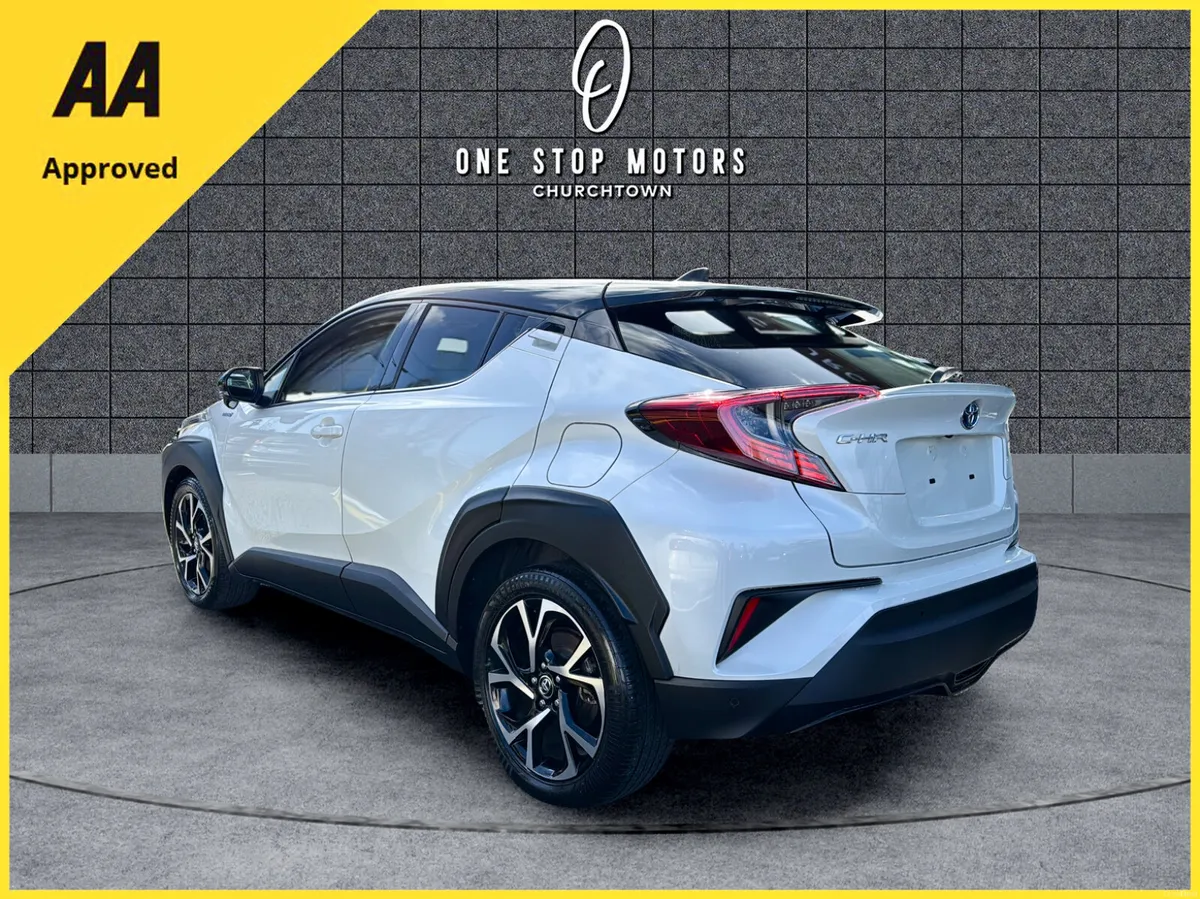 2018 Toyota C-HR *HYBRID LUNA SPORT AUTO* AMAZING - Image 2