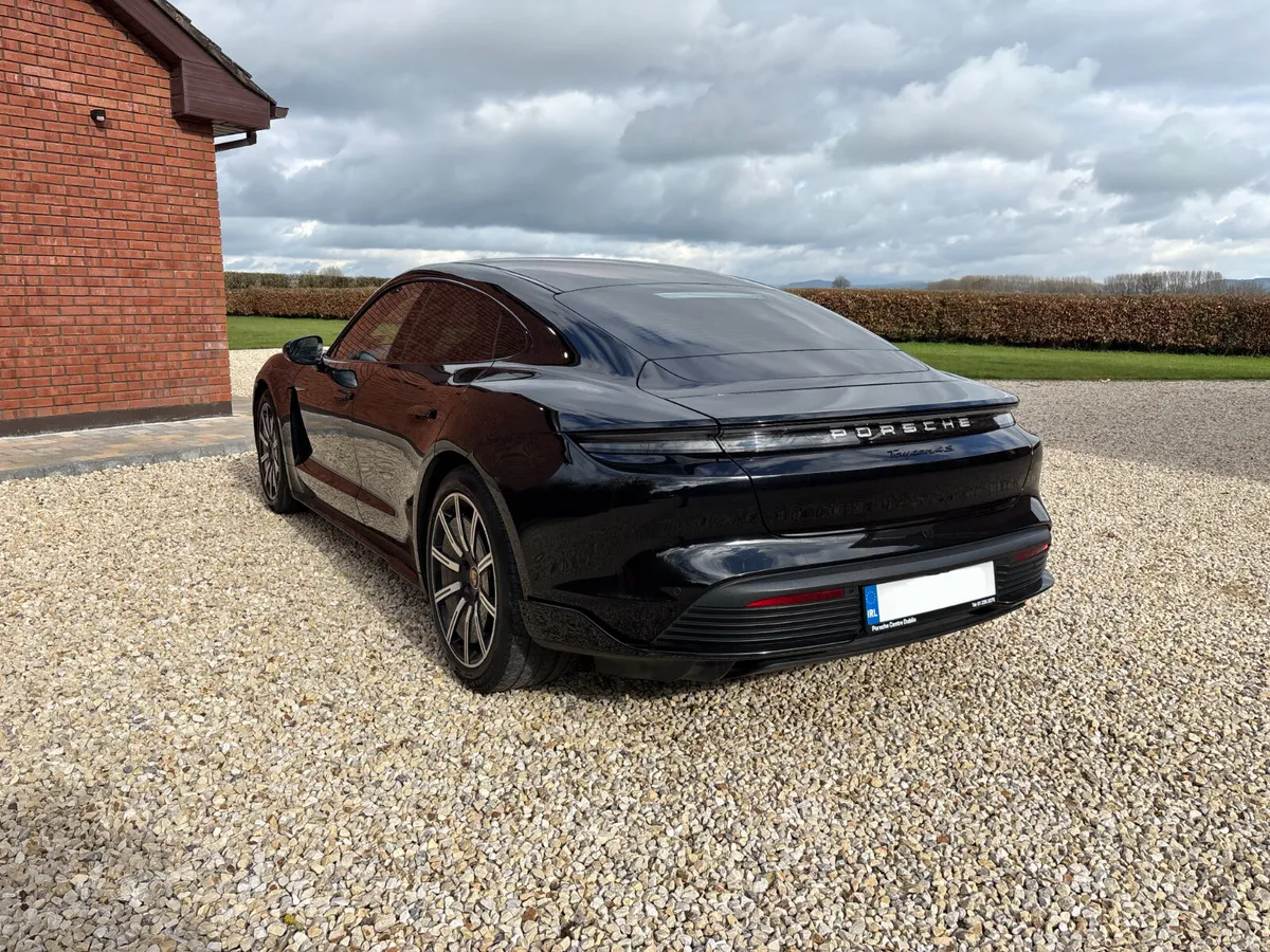 Porsche Taycan 4S Black Edition *Porsche Warranty* - Image 2