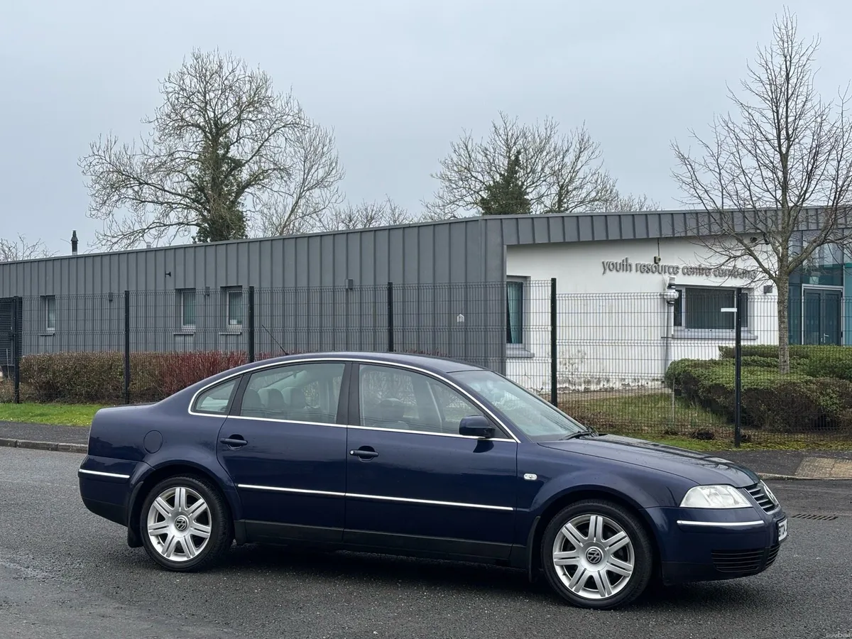 2004 Volkswagen Passat 2.5 V6 TDI AUTOMATIC - Image 1