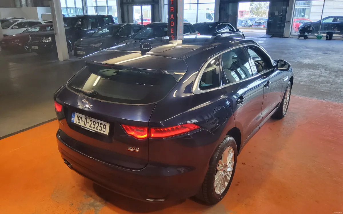 Jaguar F-Pace 2018 - Image 3