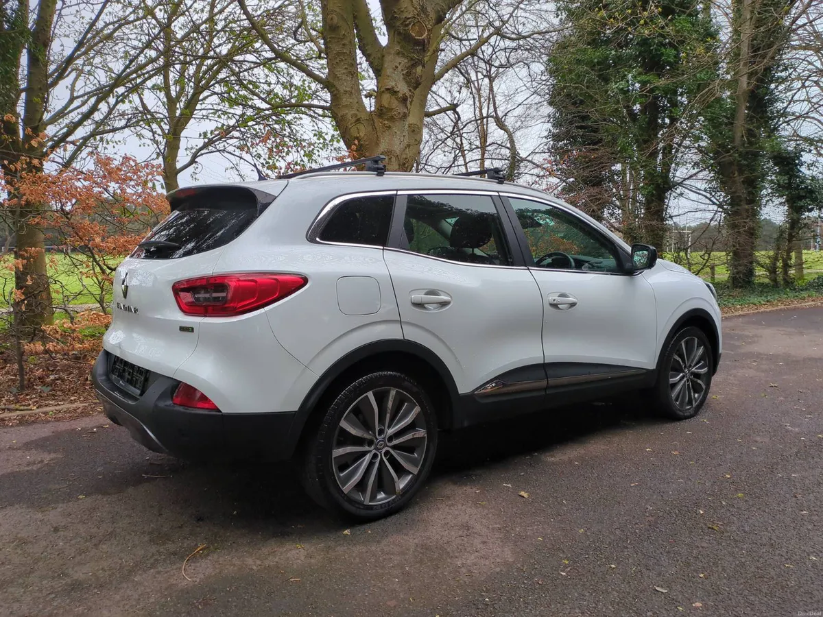 2016 Renault Kadjar SIGNATURE NAV* high spec - Image 4