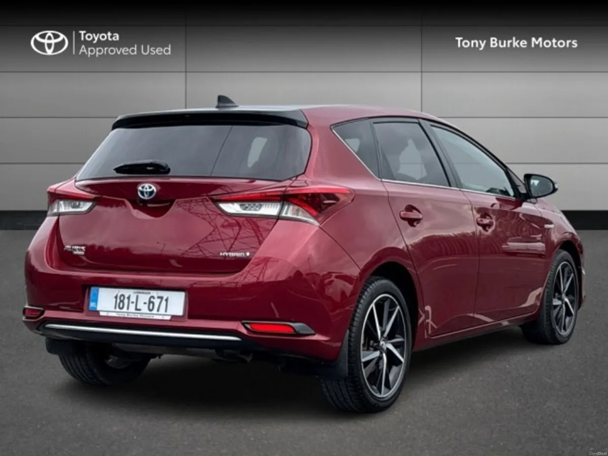 Toyota Auris Hatchback 5dr Hybrid - LunaSport Edit - Image 2