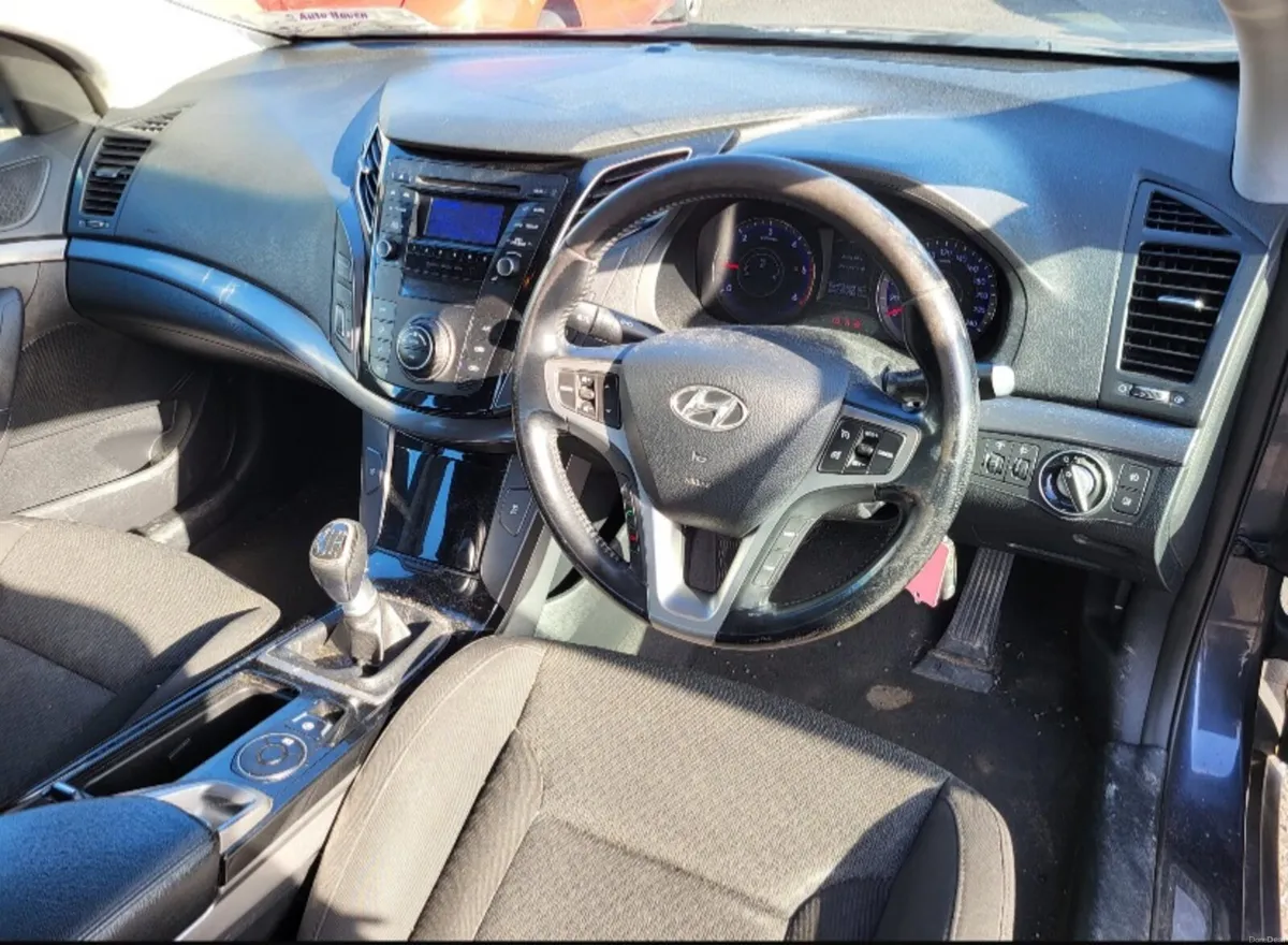 Hyundai i40  2014 dsl - Image 2