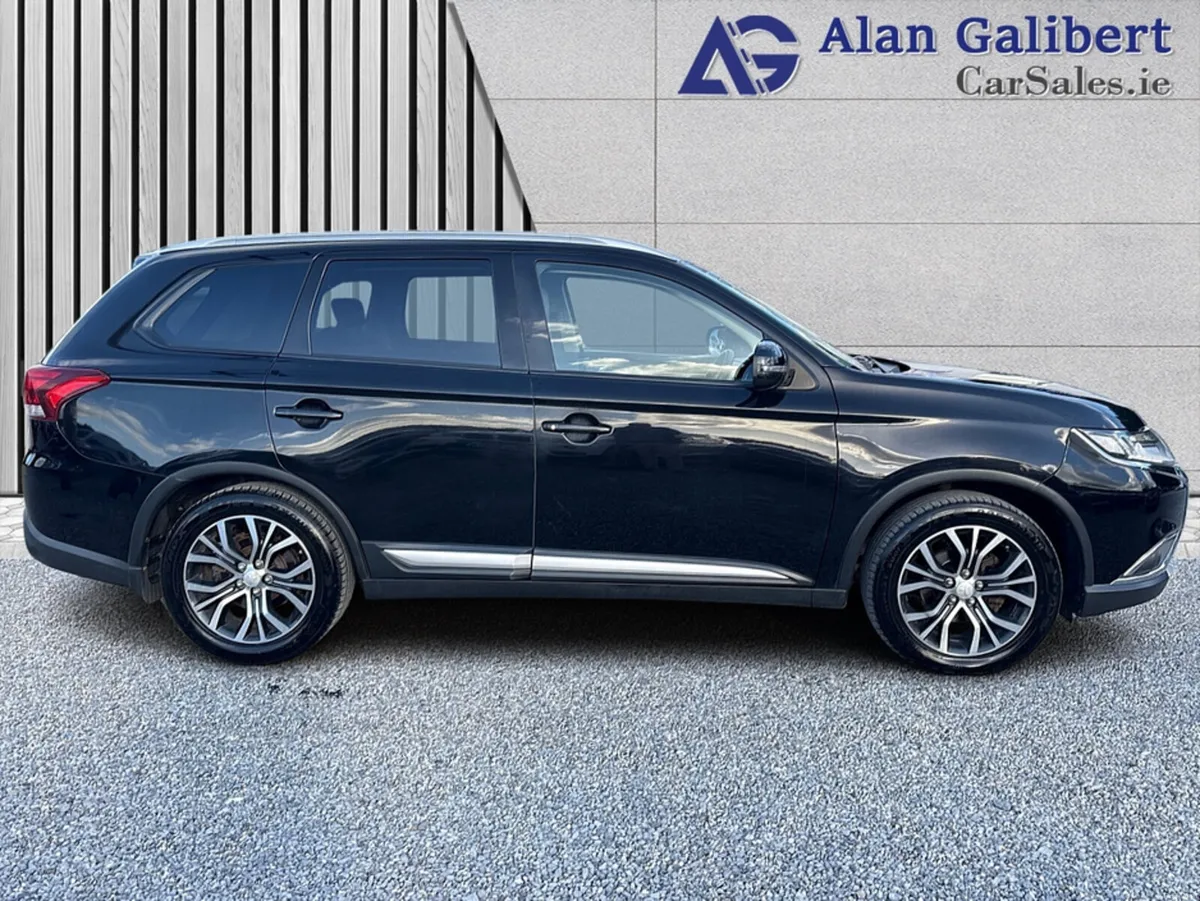 Mitsubishi Outlander 2.3 Diesel 4WD 7 Seater - Image 3